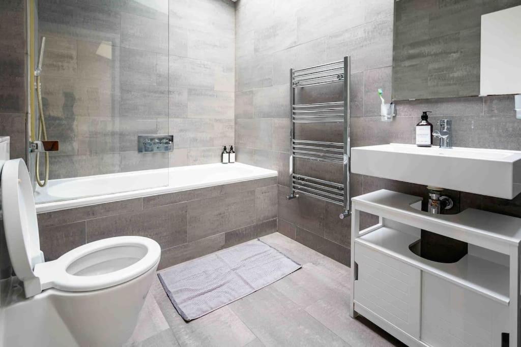 Sweet 3Brs House Close To Oxford & Soho London Eksteriør bilde